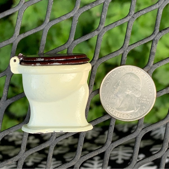 🤩3/$20 Vintage Mini Dollhouse Toilet White Brown Tootsietoy Cast Metal Iron - Picture 12 of 15